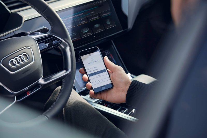 Die Mehrheit der deutschen Autofahrer lehnt nach dem Autokauf gegen Gebühr freischaltbare Funktionen (Functions on Demand) wie Sitzheizung oder Navigation ab. Foto: Audi